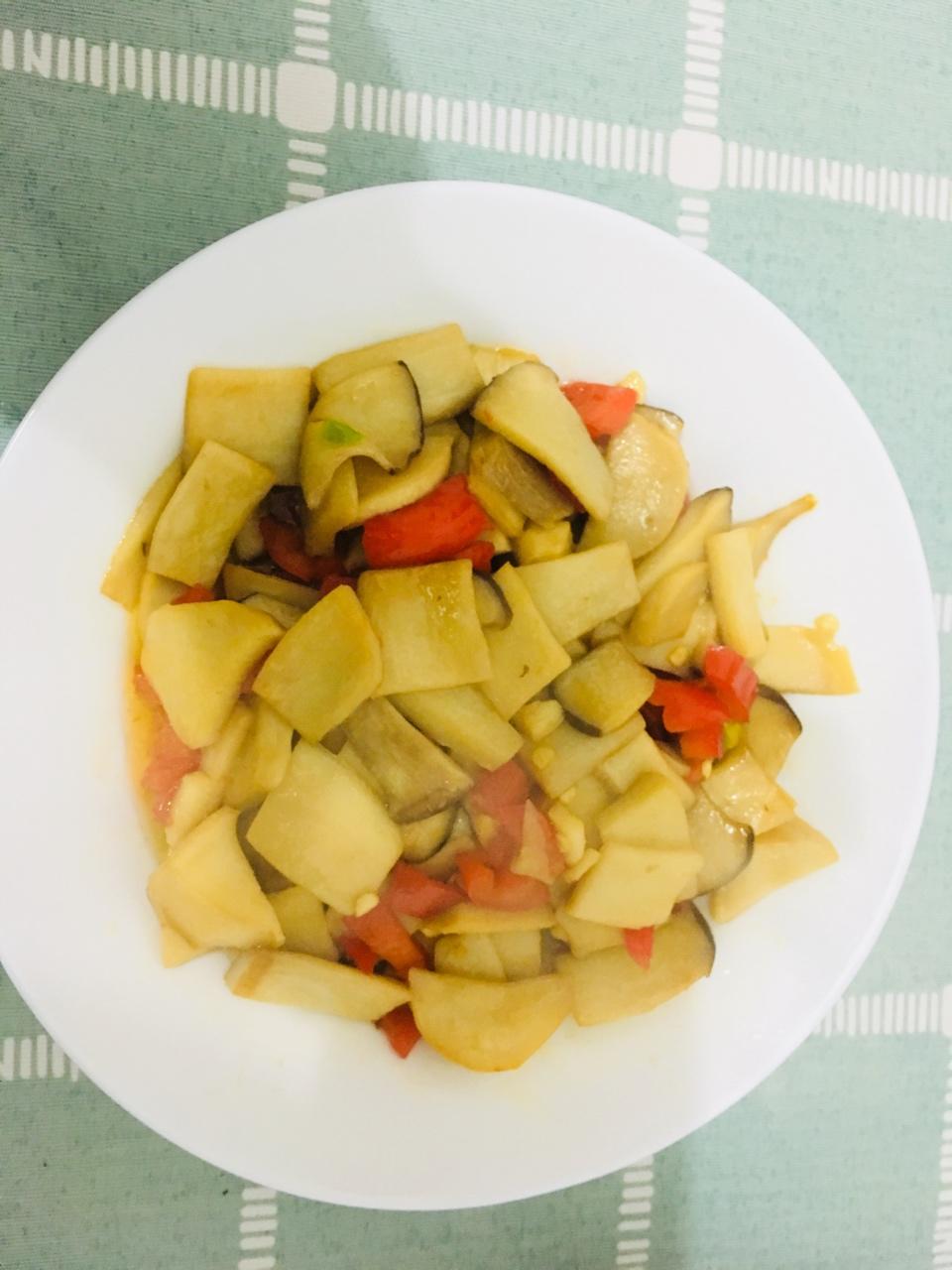 青椒素炒杏鲍菇