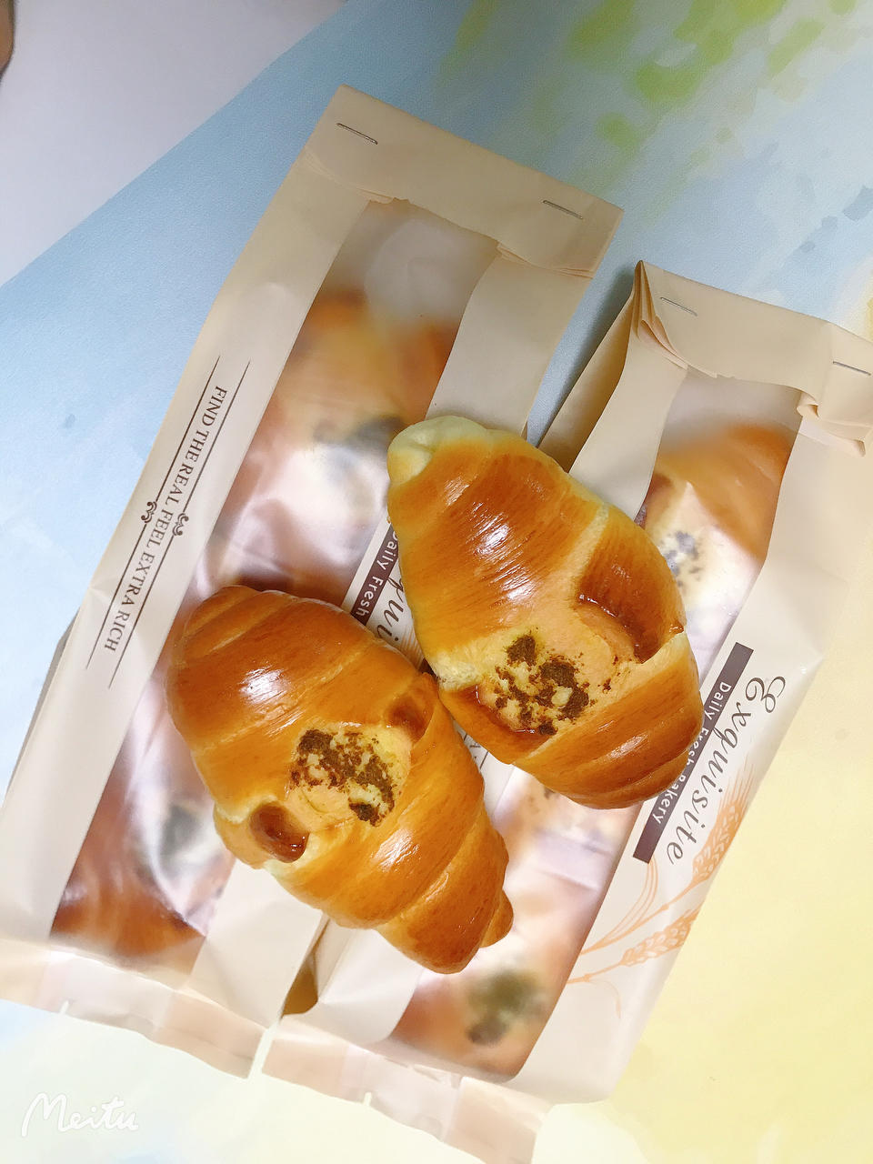 蒜香肠仔包