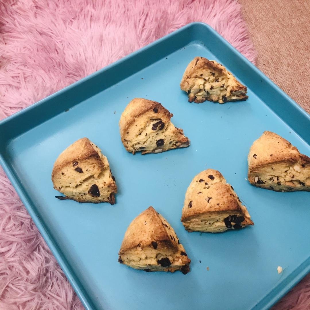 完胜星巴克的超美味酥脆司康 super easy crunched scone