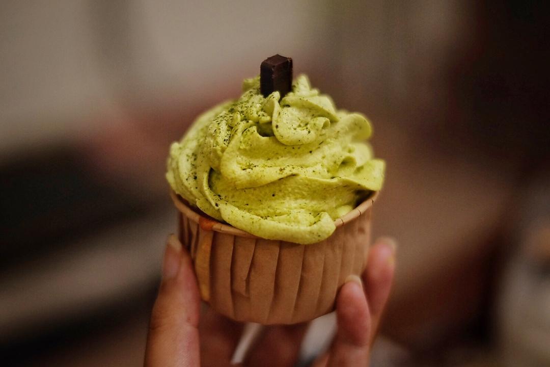 戚风杯子蛋糕^_^不开裂不回缩喔～