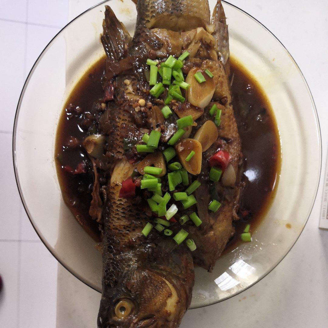 红烧鲈鱼