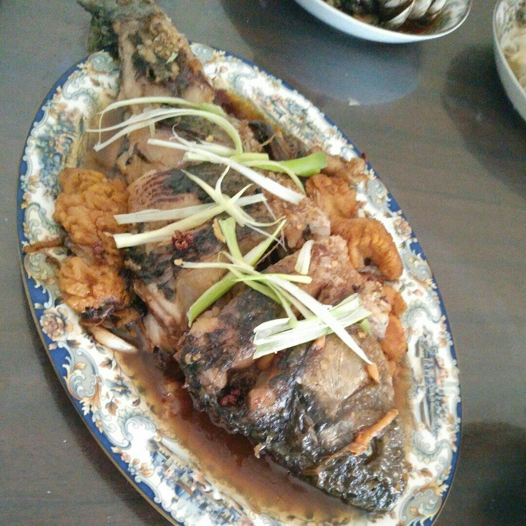 红烧鲤鱼