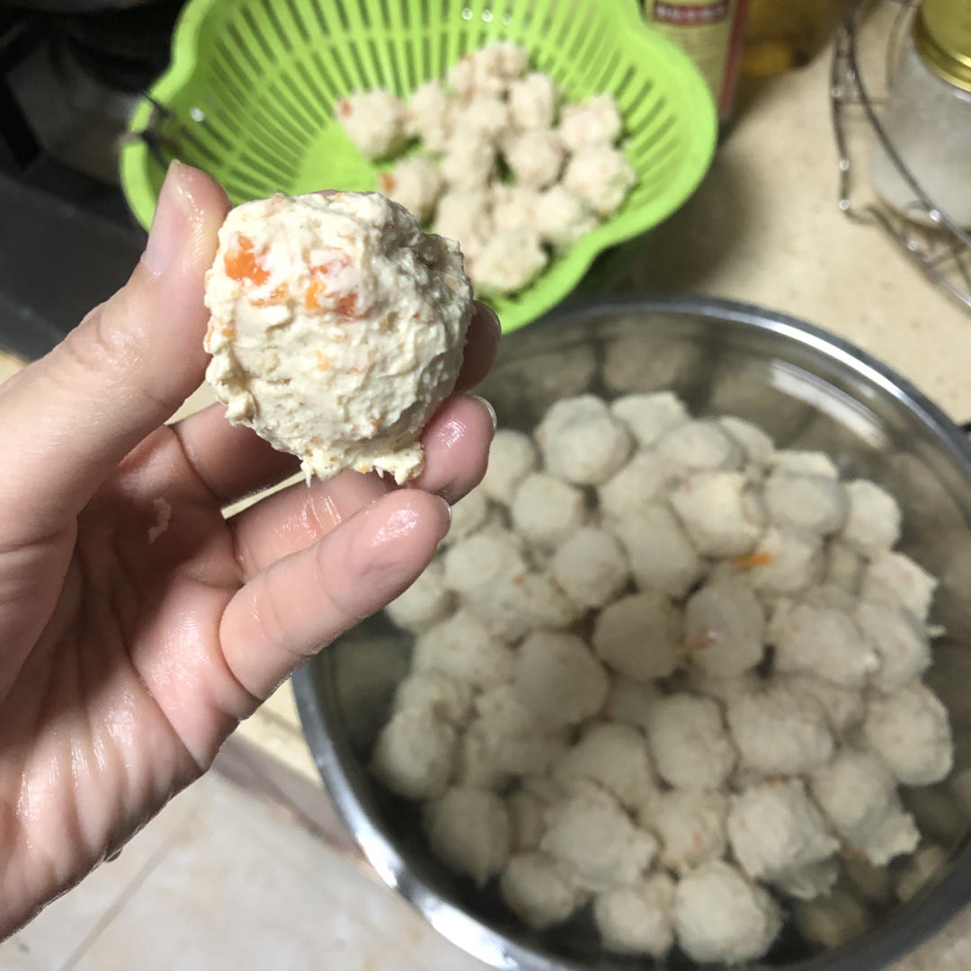 无淀粉鸡胸肉丸子（好吃 不腥 减脂健身必备）