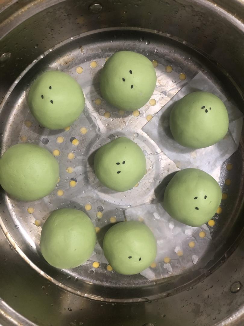 清明必吃的艾草青团