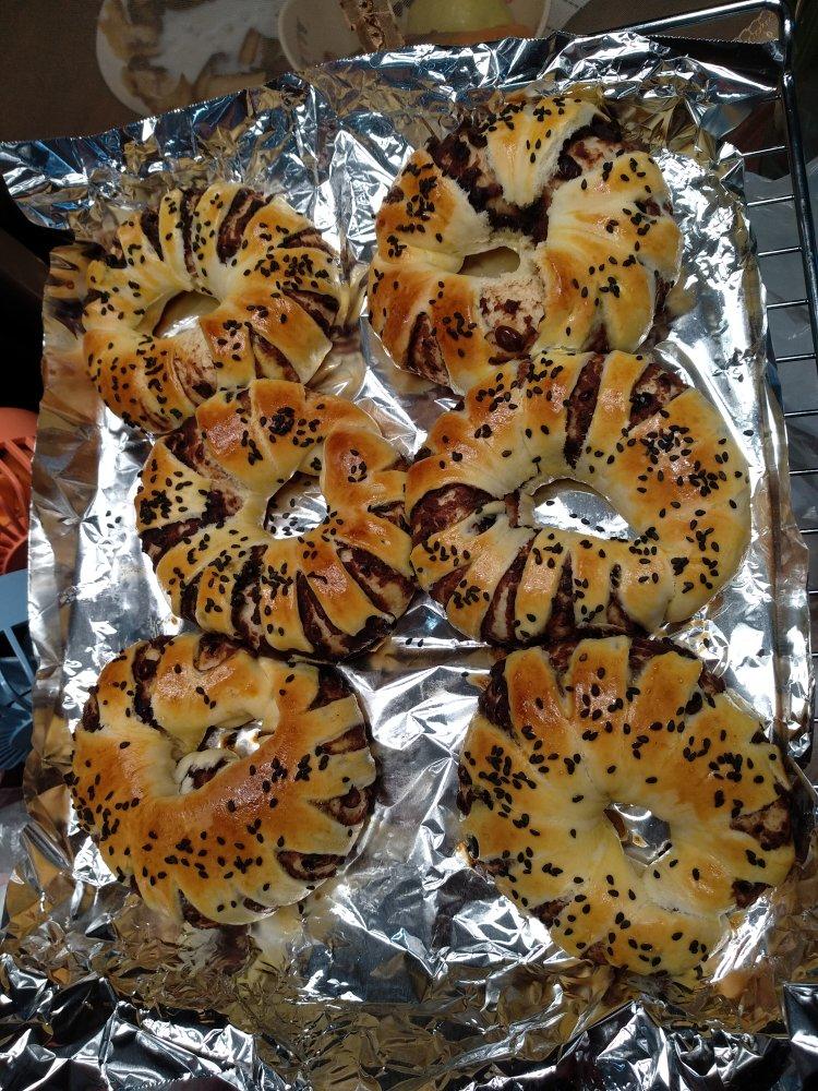 童年的记忆～豆沙面包圈烤箱版 简单易做新手必成功！