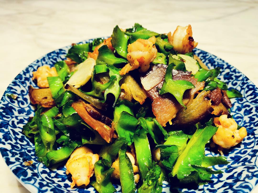 腊肉虾仁四棱豆的做法