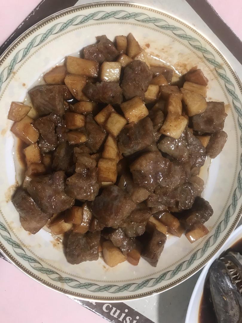 黑椒杏鲍菇牛肉粒