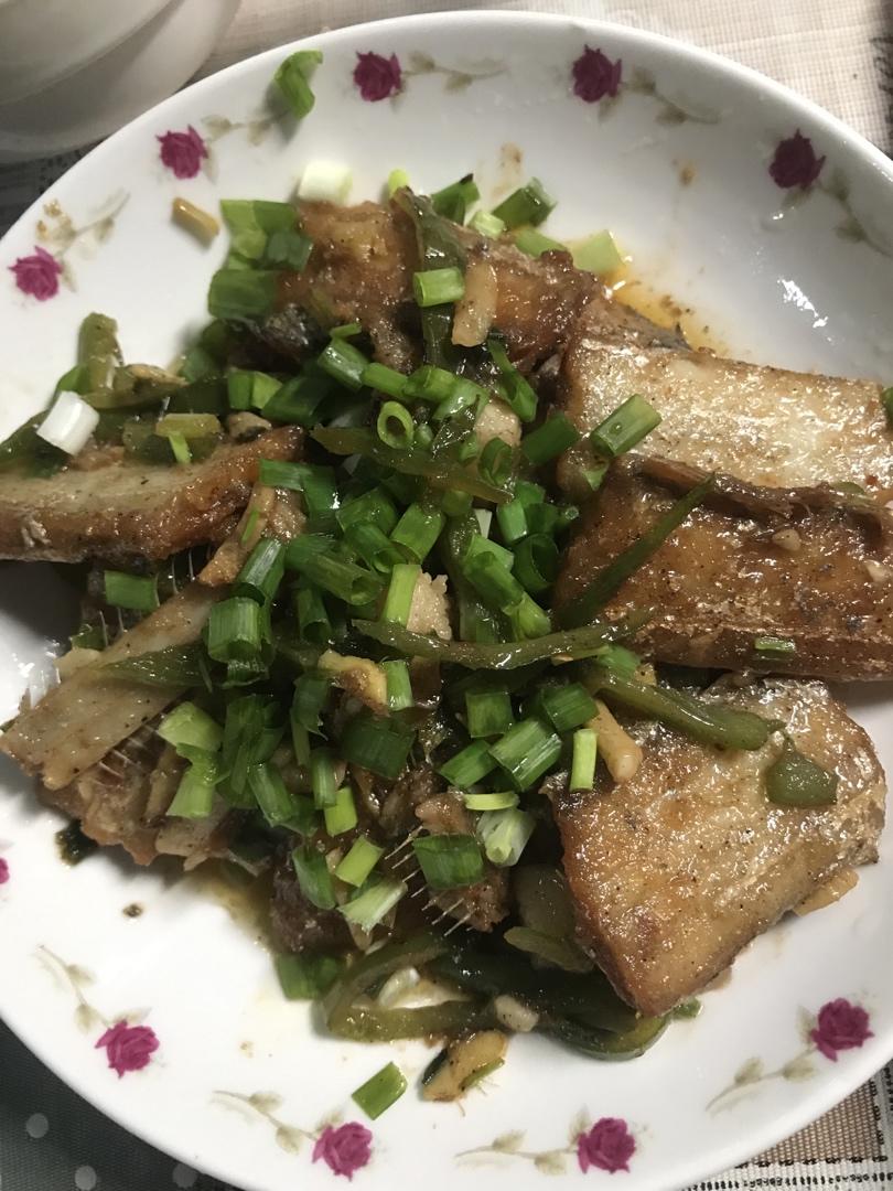 红烧带鱼