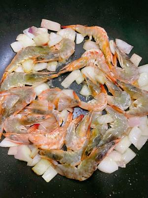 夏日咖喱虾的做法 步骤3