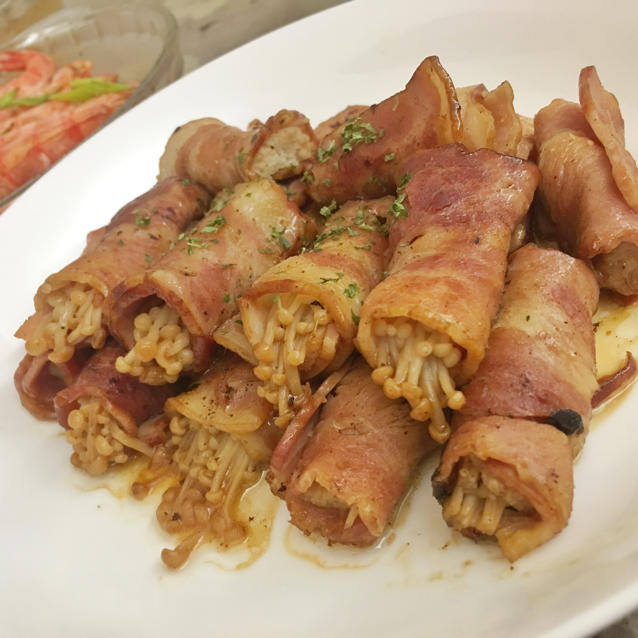 【金针菇培根卷】