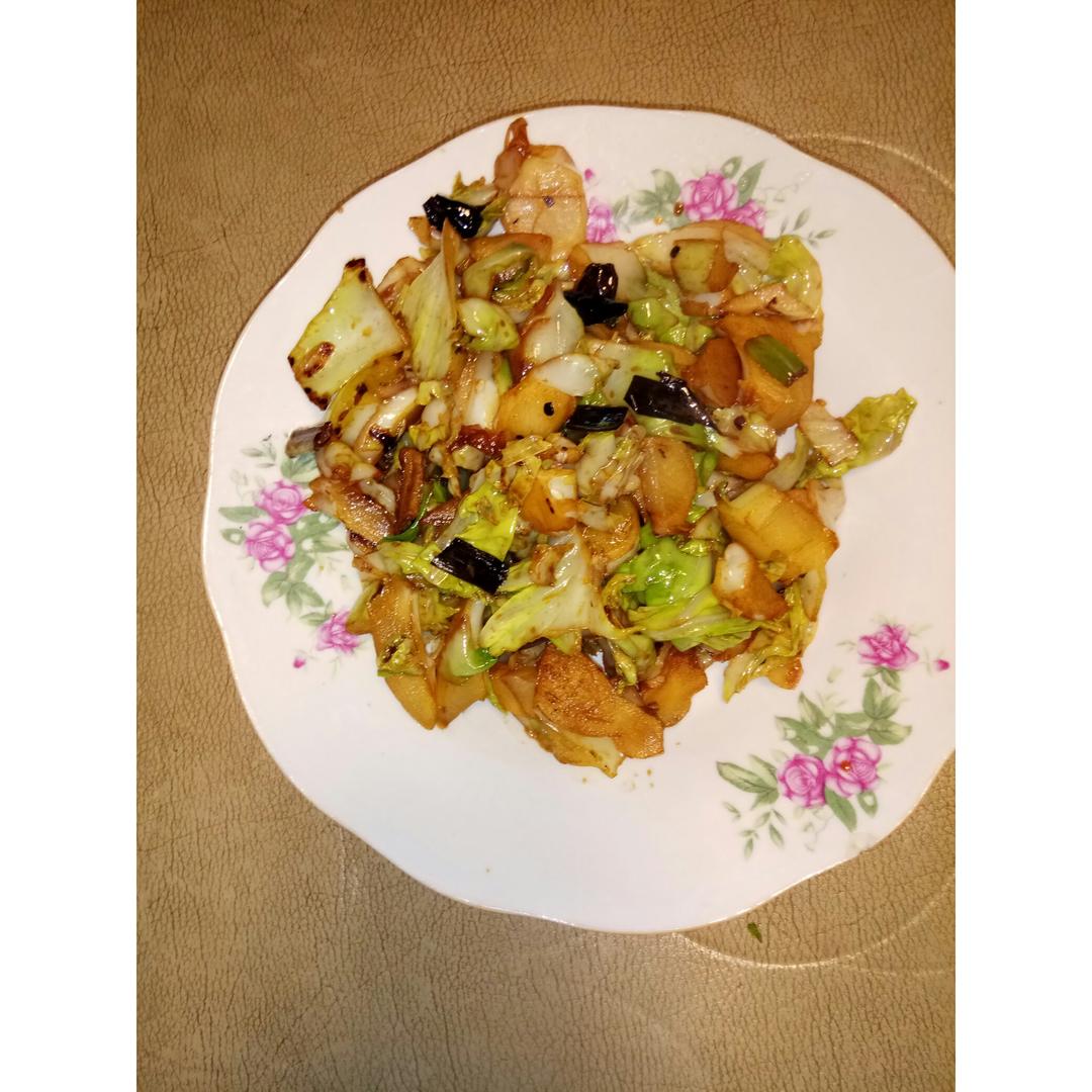 阿婆手撕包菜