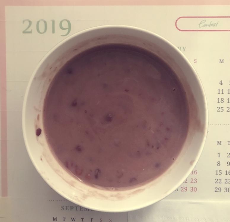 红豆薏米牛奶粥