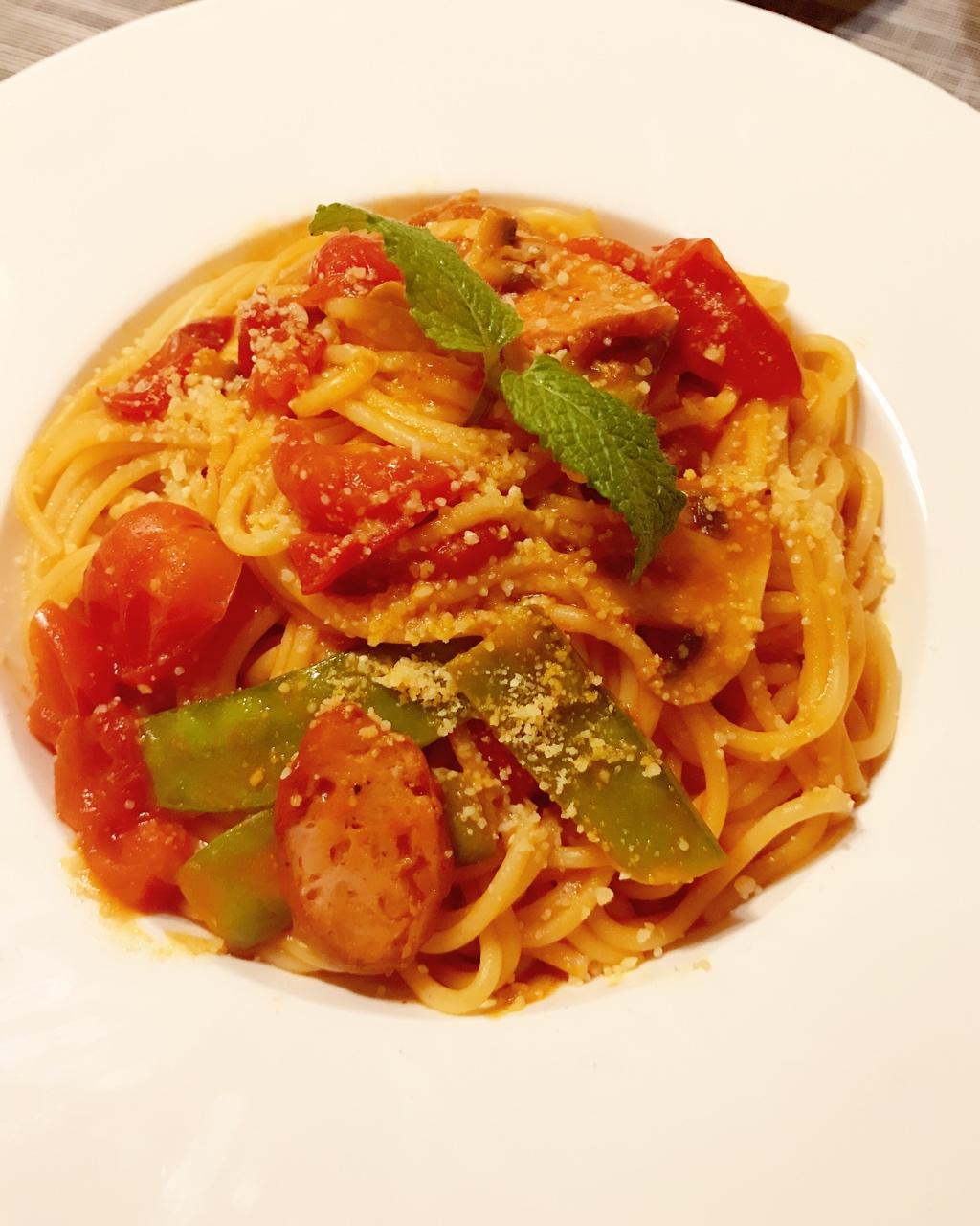 simon先生做的芝士番茄意面