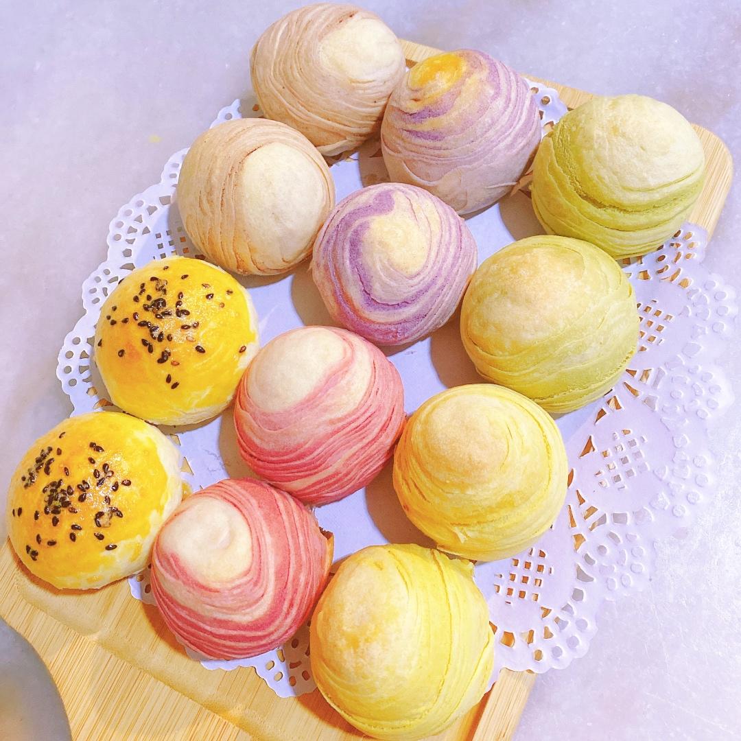 蛋黄酥~紫薯、抹茶、原味~花好月圆，中秋快乐~内附一次做六色蛋黄酥方法~