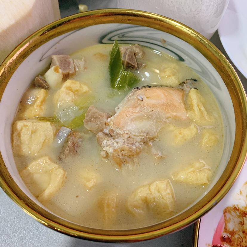 三文鱼头汤