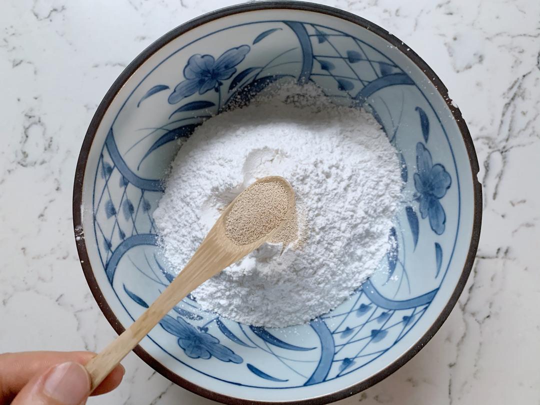 纯奶手撕吐司的做法 步骤1