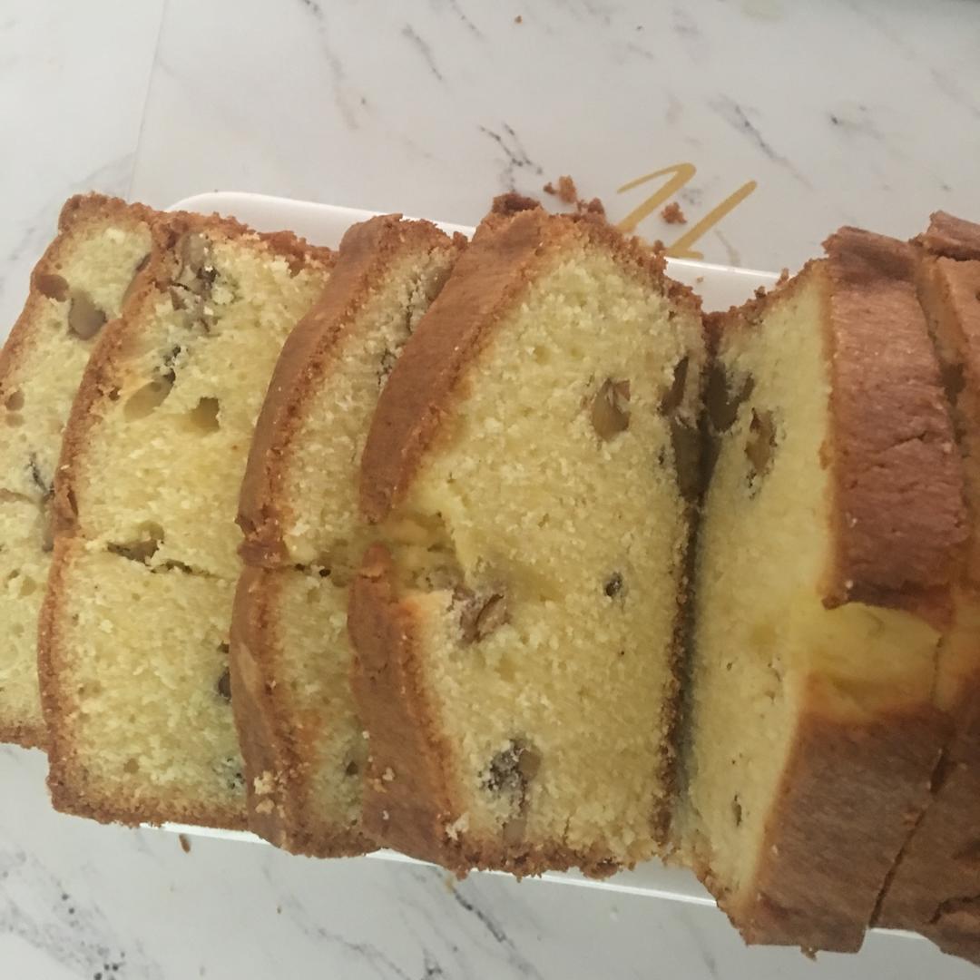 核桃仁磅蛋糕