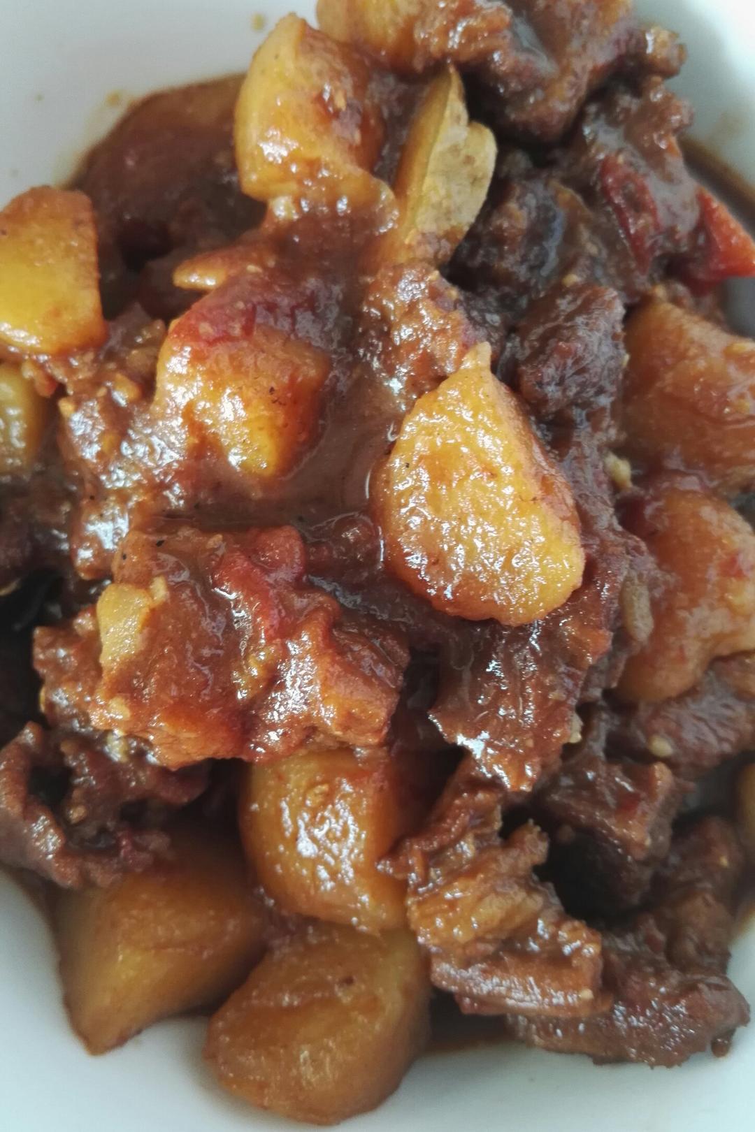 牛肉烧土豆