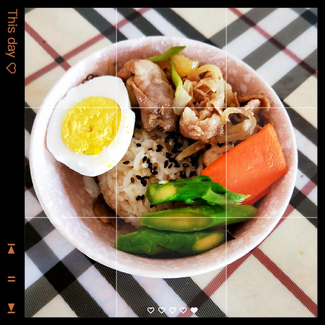 肥牛饭