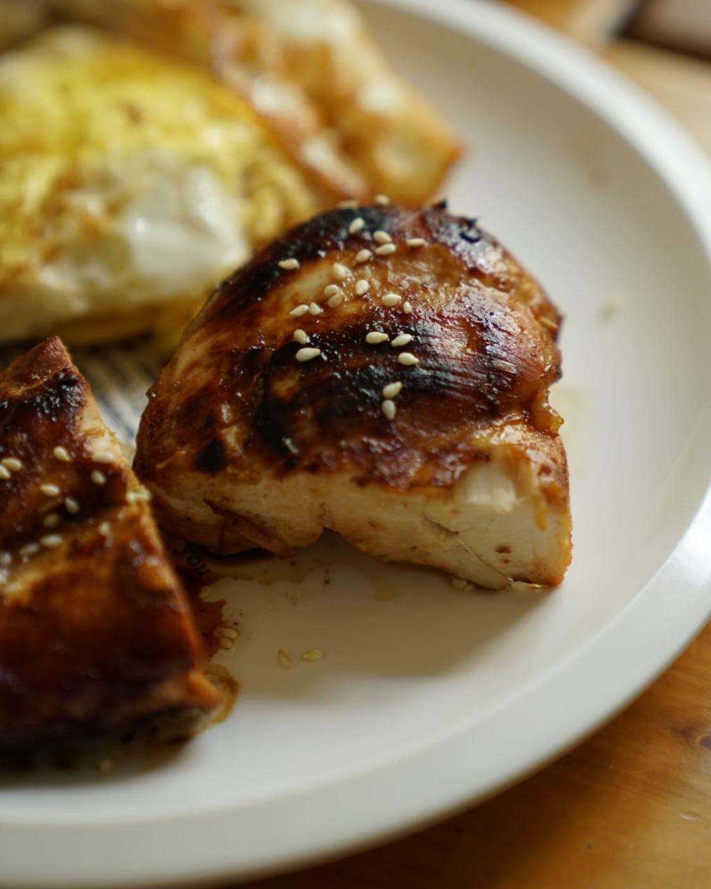 酷炫屌炸天好吃的煎鸡胸肉（香蒜蜂蜜煎鸡胸肉）