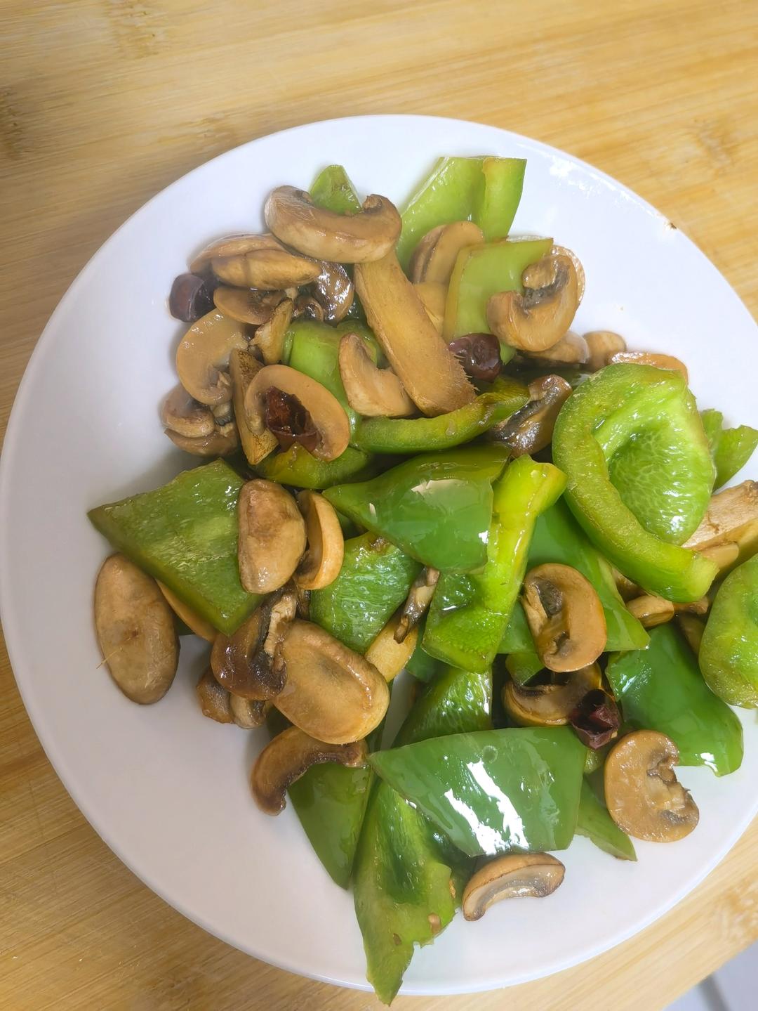 素炒鲜口蘑（白蘑菇），快手家常菜