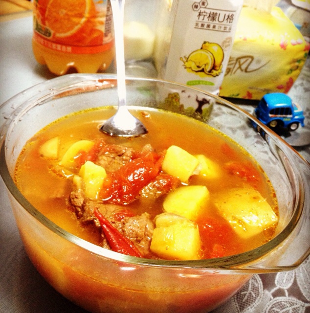 番茄土豆排骨汤