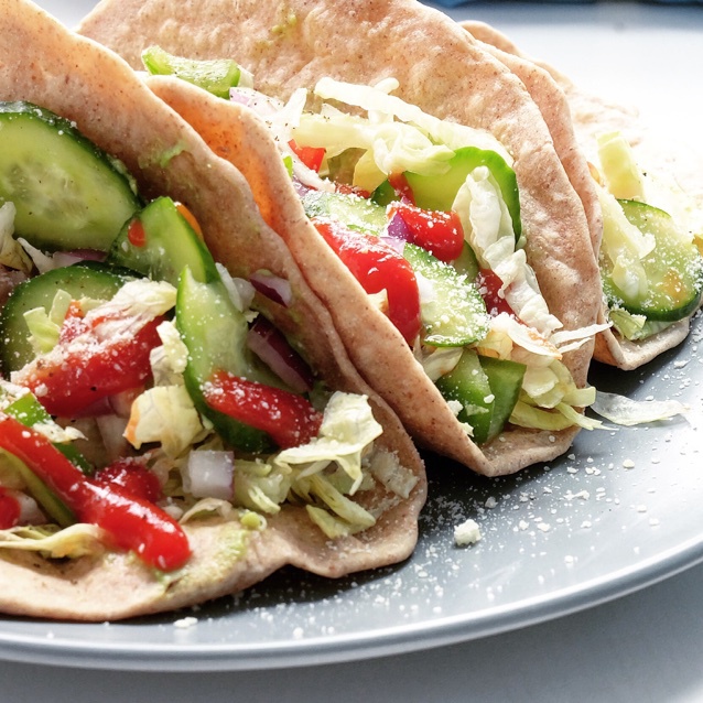 牛小妞_做的奶酪鸡肉墨西哥卷饼bird and brie quesadillas(无油)