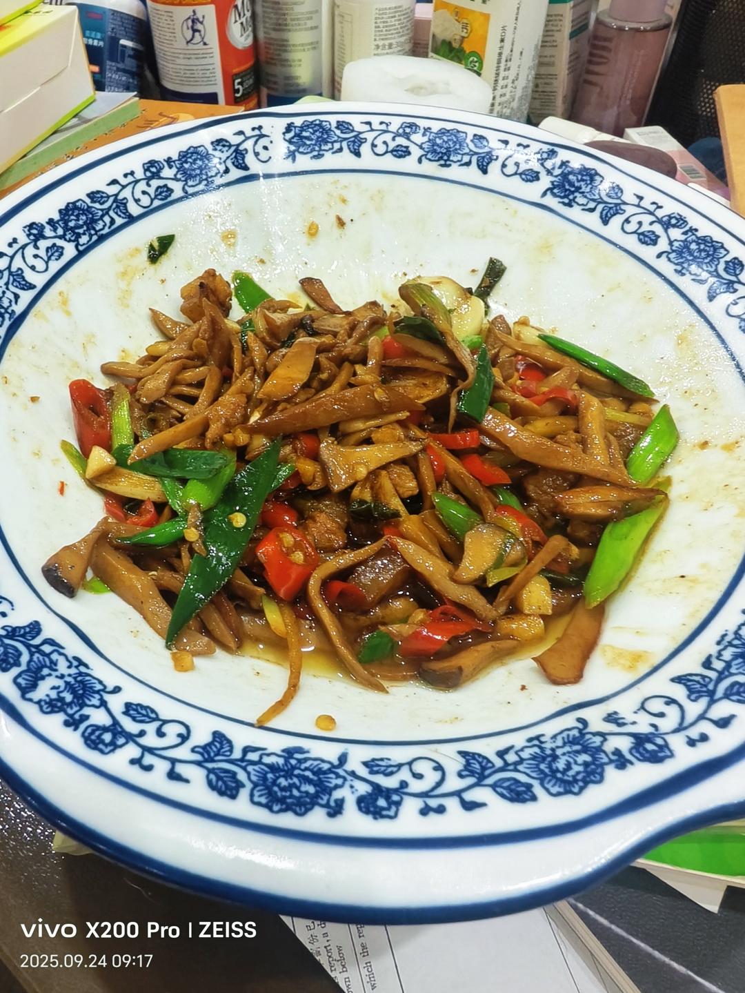 杏鲍菇炒肉丝