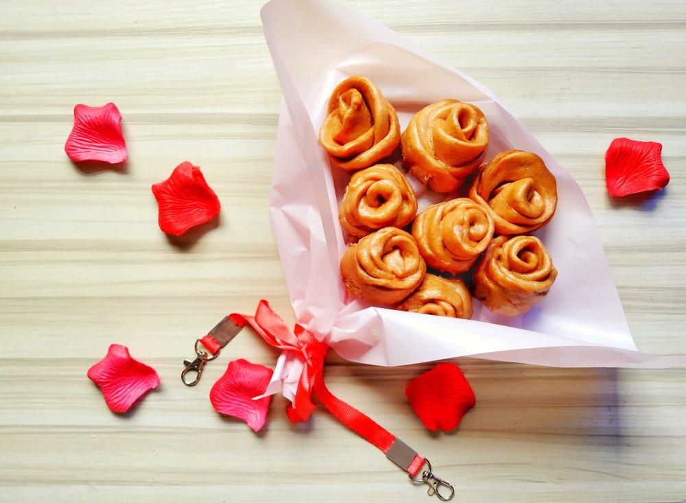 奶香红玫瑰花卷之【红红火火年夜饭】