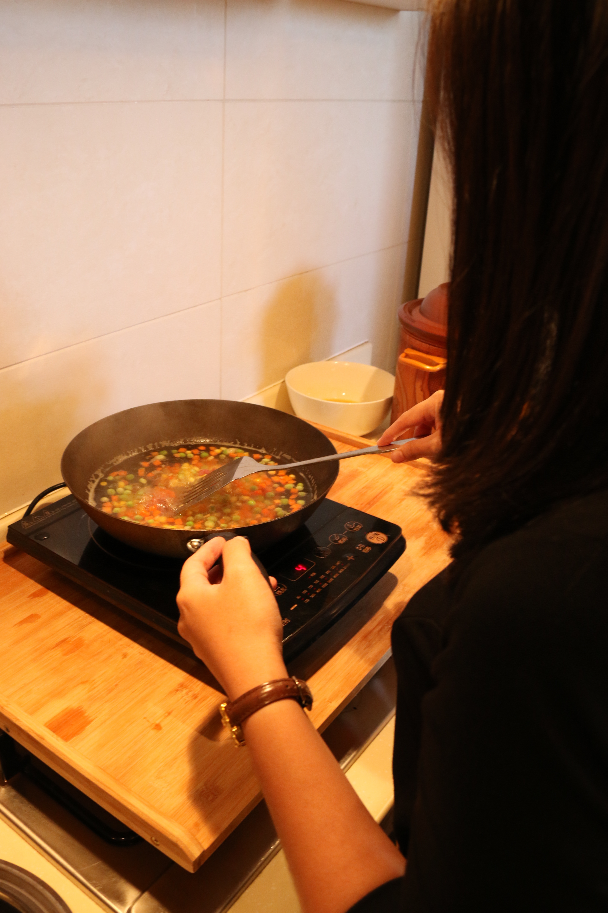 香米扬州炒饭的做法 步骤2