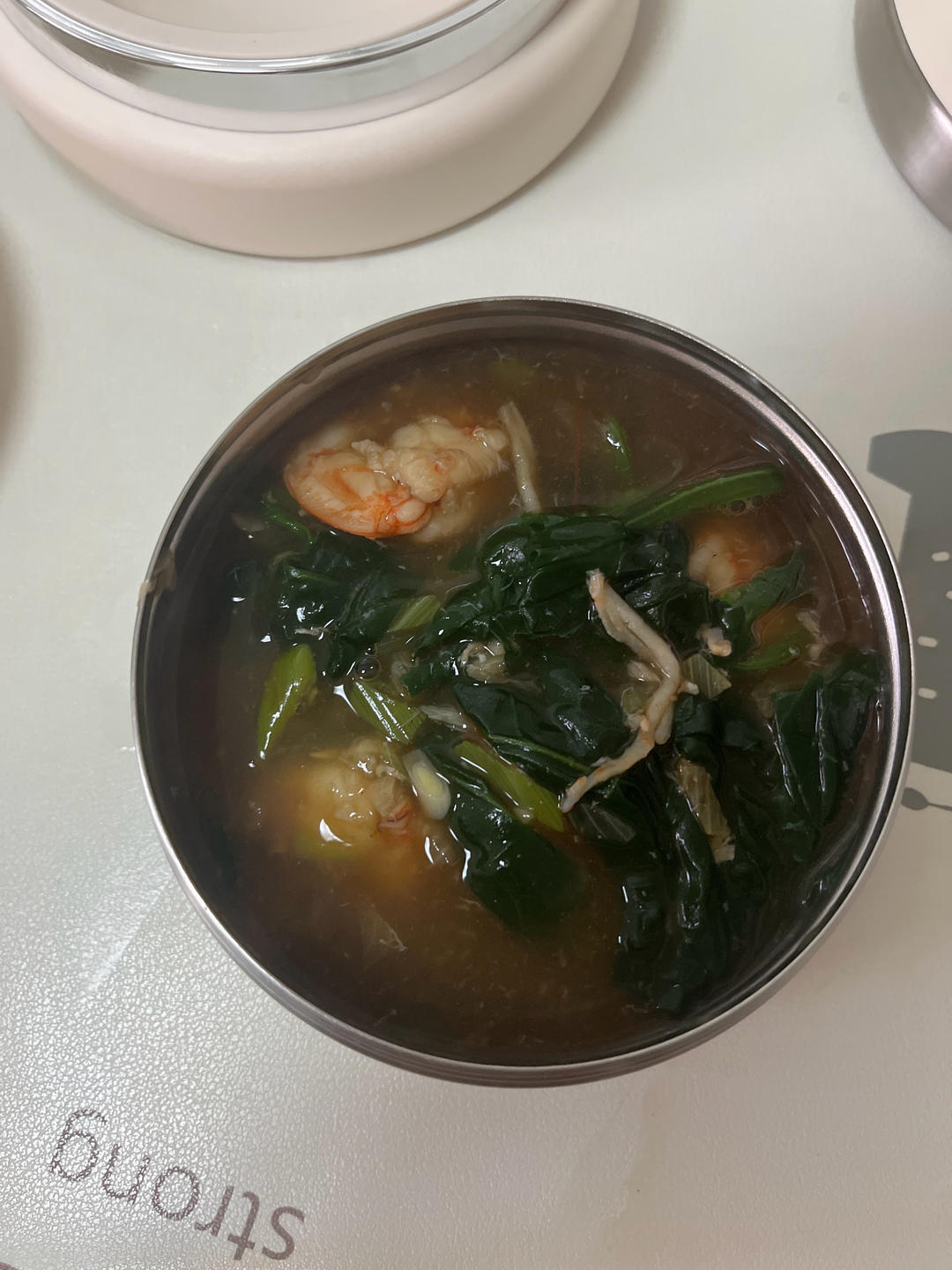鲜掉眉毛的虾仁菠菜汤
