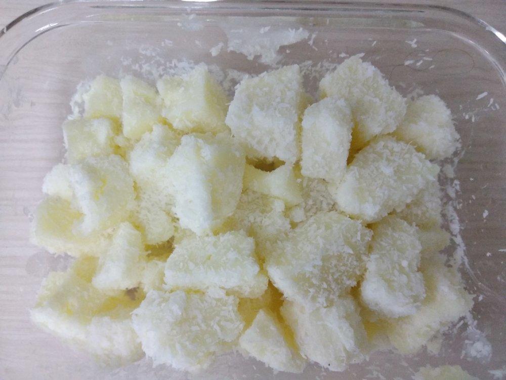 完胜85度C牛奶椰丝小方