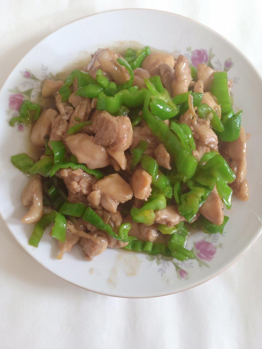 青椒炒鸡腿肉（大厨级别）
