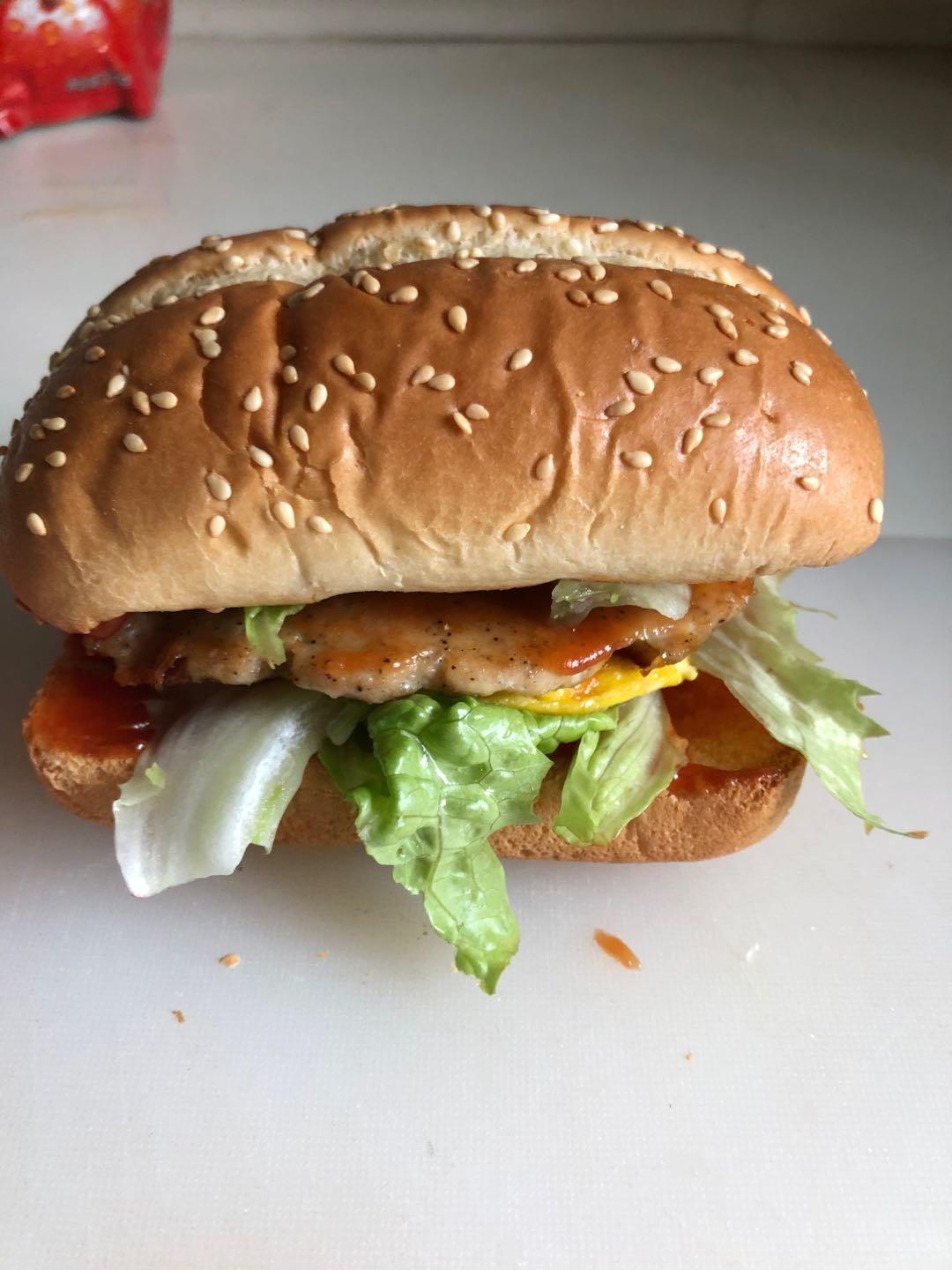 小婷下厨房.自制🍔汉堡肉胚.鸡肉饼