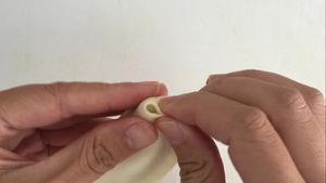 指尖的律动--月牙饺（附视频）的做法 步骤9