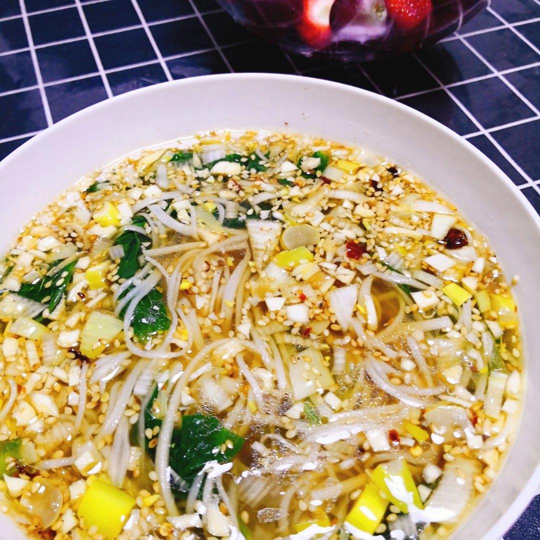 王大厨酸汤面