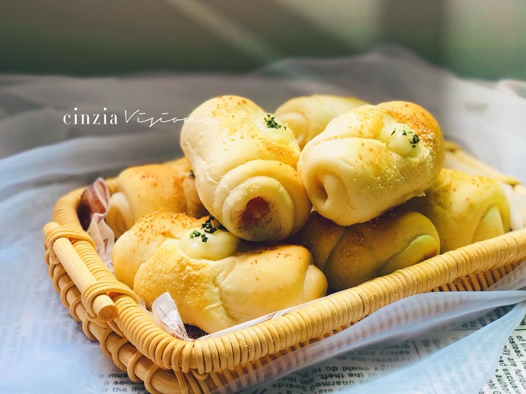 可爱哒小胖砸‼️葱香芝士火腿面包🥯