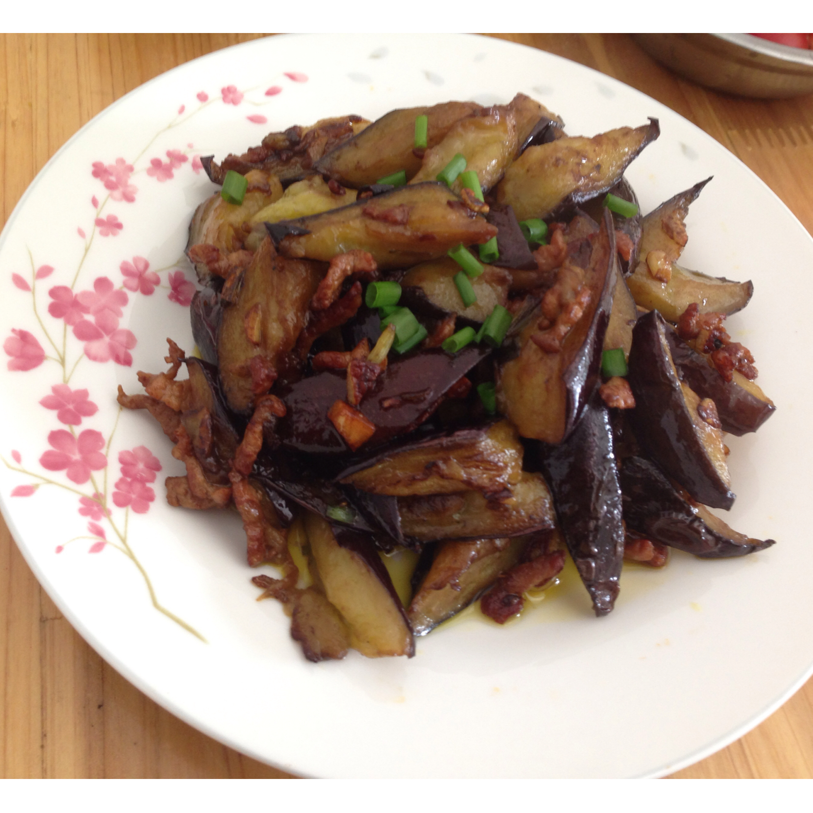 箪食居做的肉丝烧茄子