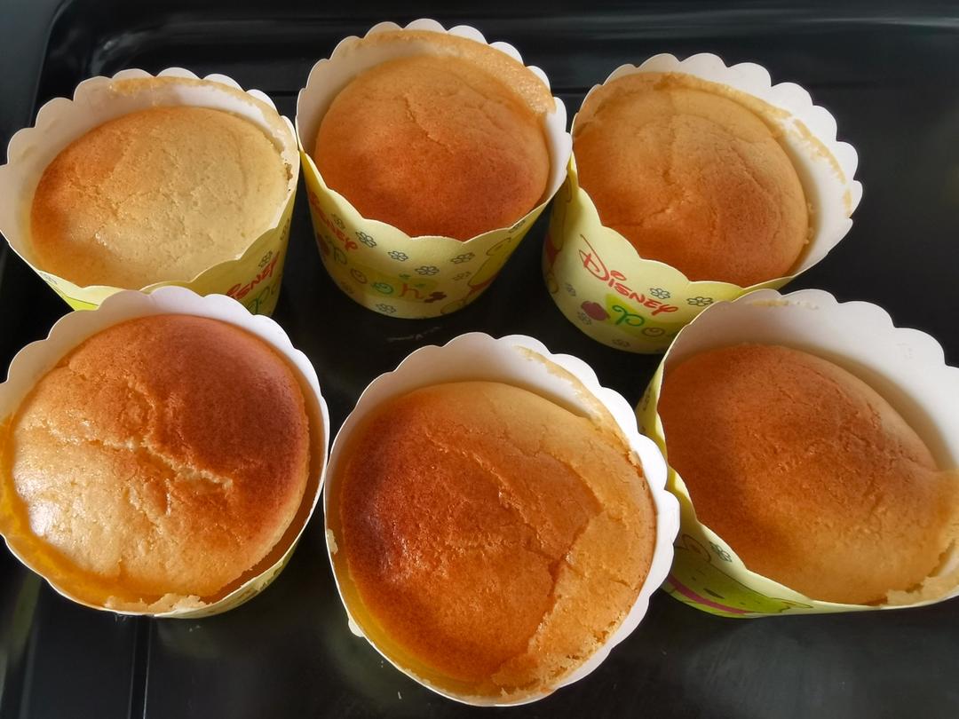 酸奶纸杯小蛋糕