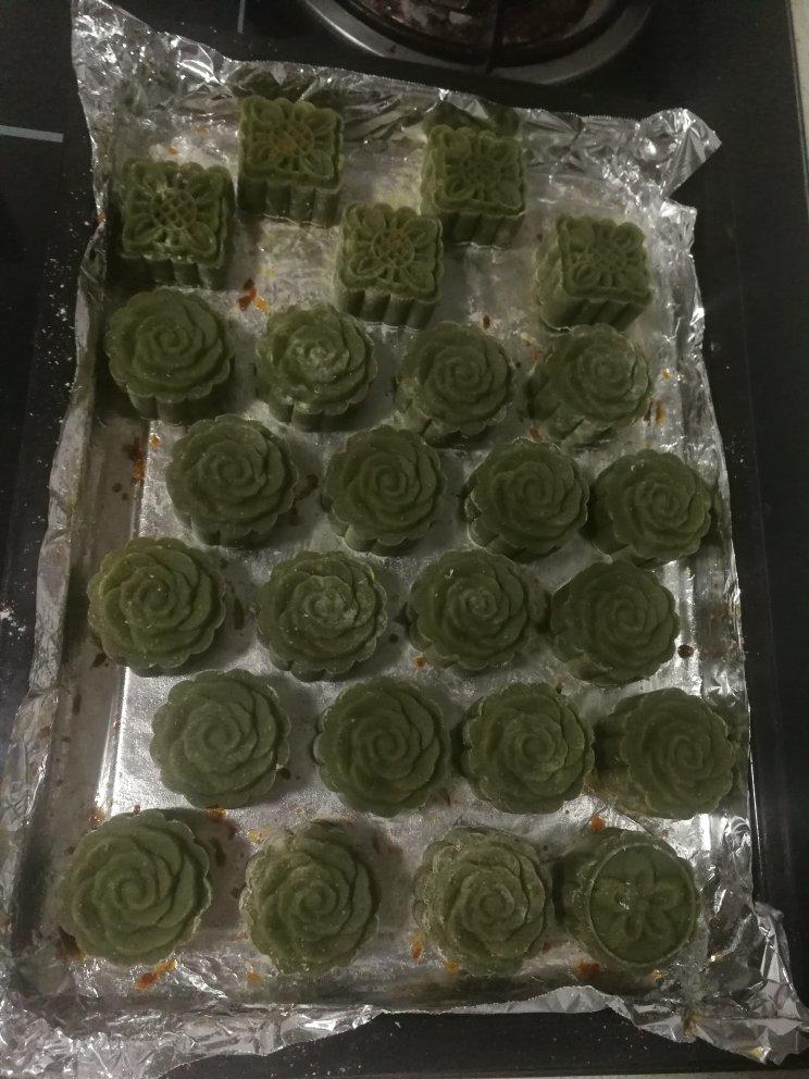日式美颜桃山皮月饼