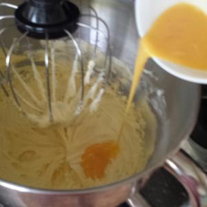 酥松抹茶杏仁曲奇的做法 步骤2