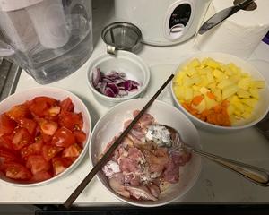 番茄鸡肉焗饭的做法 步骤2