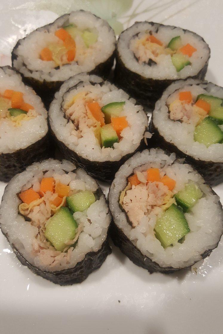 溜达123321做的自制寿司(含寿司醋配方和超详细寿司卷法)