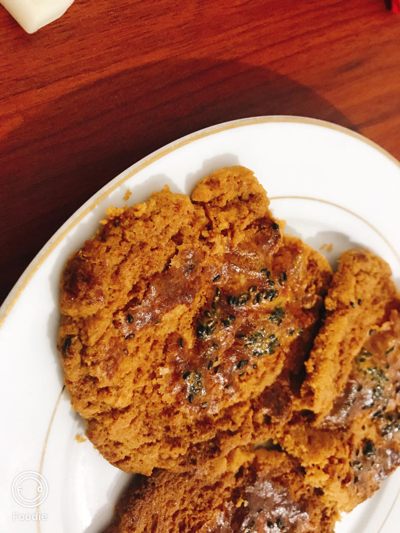 轻轻一按就碎掉的原味桃酥（不输猪油版）