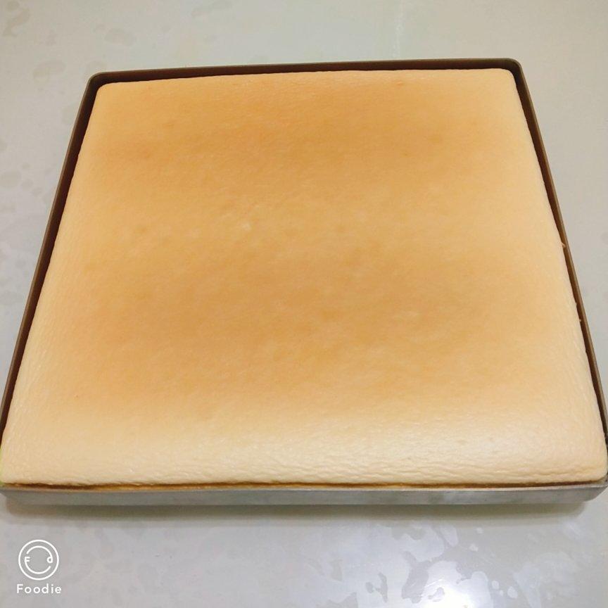 《Tinrry下午茶》教你做基础原味蛋糕卷