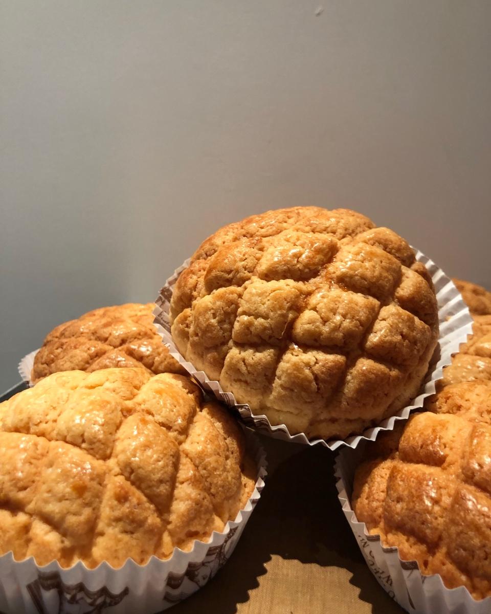 好吃到炸裂的港式菠萝包（附带制作酥皮的小视频）