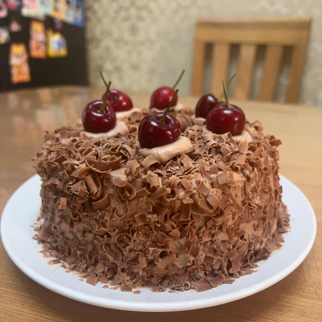 欲罢不能的巧克力三重奏—黑森林蛋糕