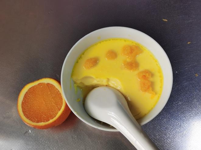 奶甜的牛奶炖蛋&酸甜的香橙蛋的做法