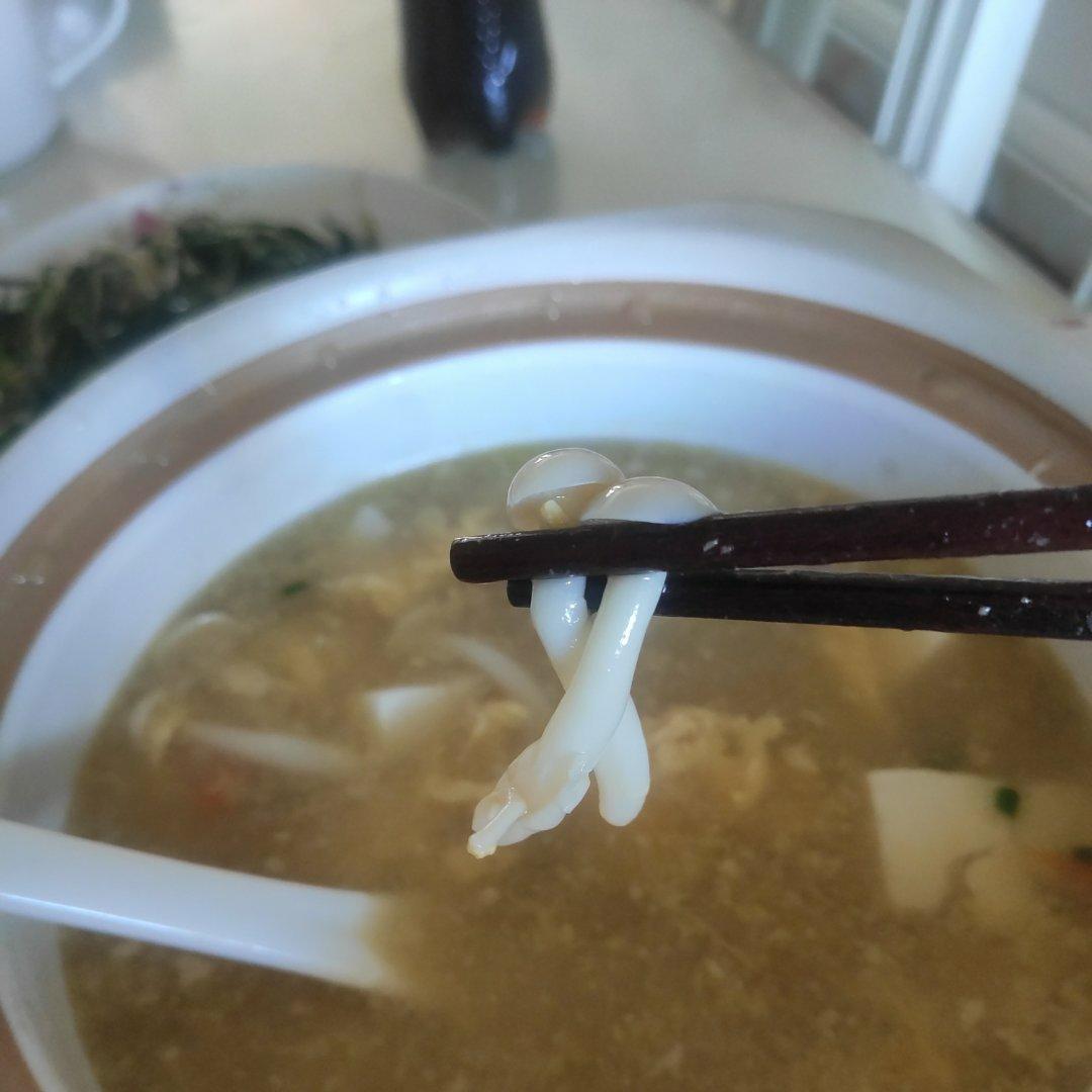 白玉菇豆腐汤