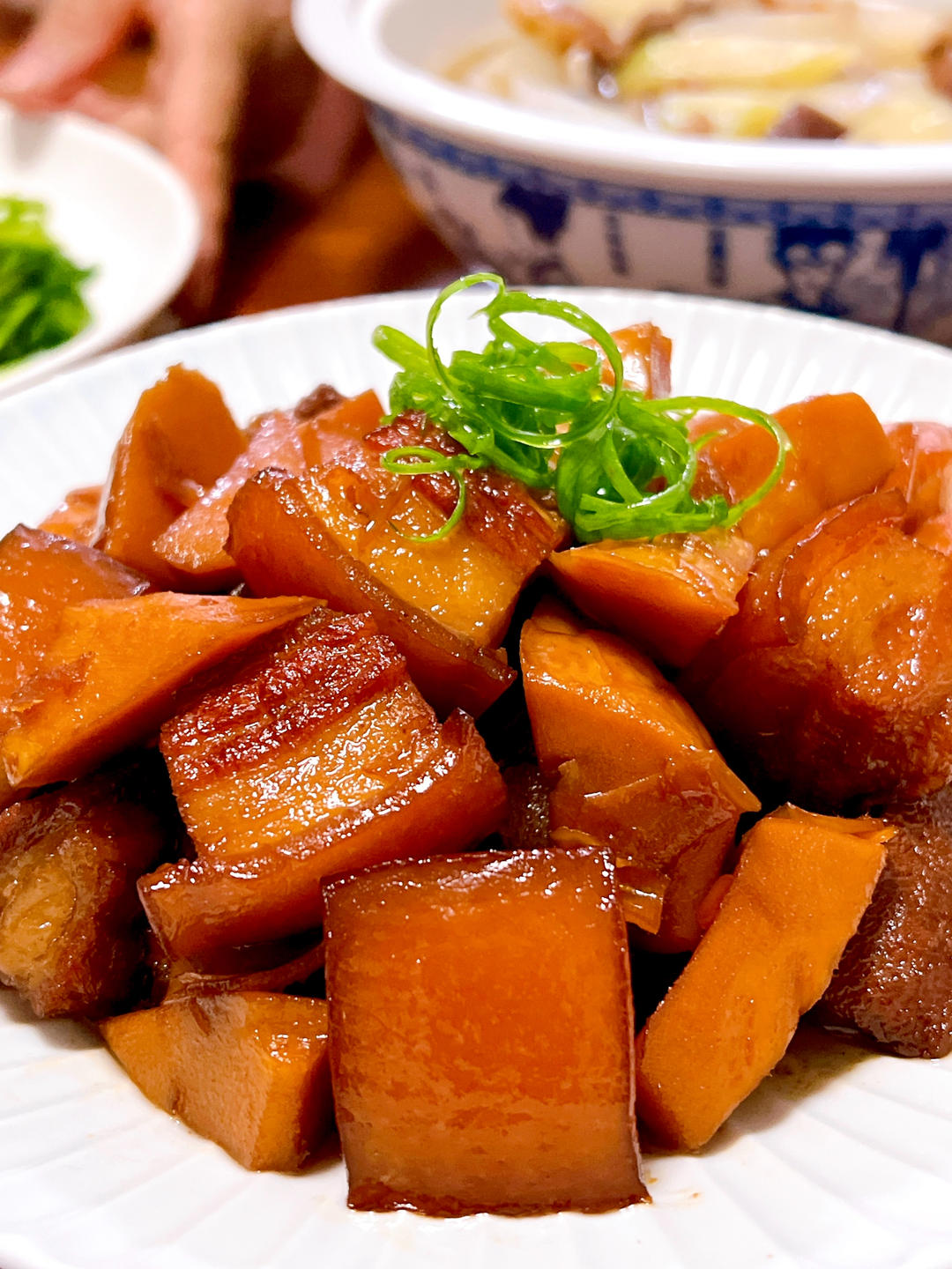 冬笋红烧肉的做法